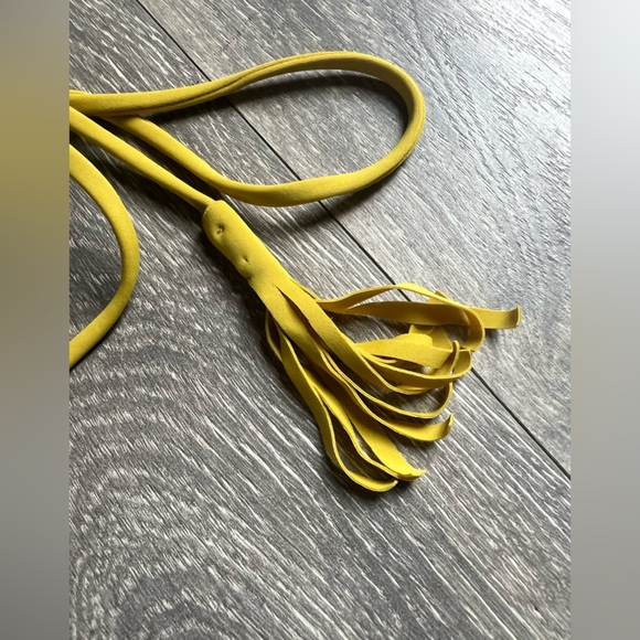 Acacia Panama Crochet High Neck Halter Tassel Bikini Top in Pineapple. Size M - Picture 3 of 5